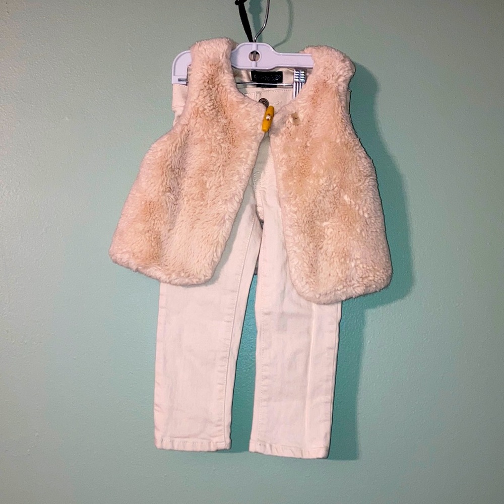 Toddler Faux Fur Vest  W/ Skinny Jeans